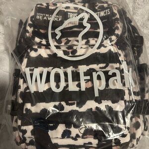 25L wolfpak leopard backpack